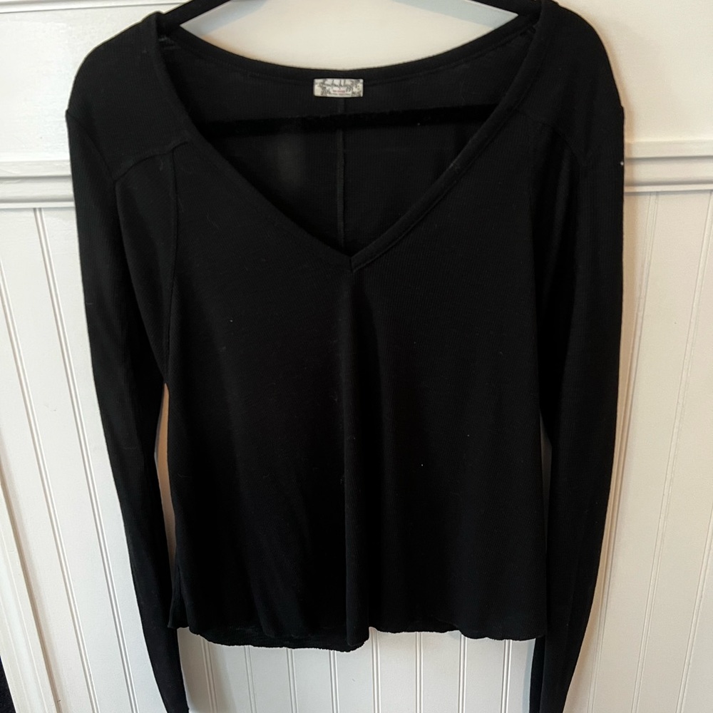 Free People long sleeve V neck